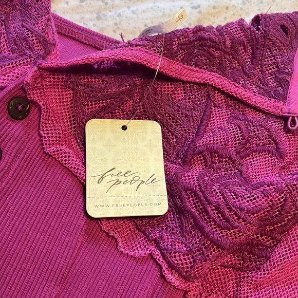 Elegant Pink Lace Button-Up Women's Top - Picture 4 of 4
